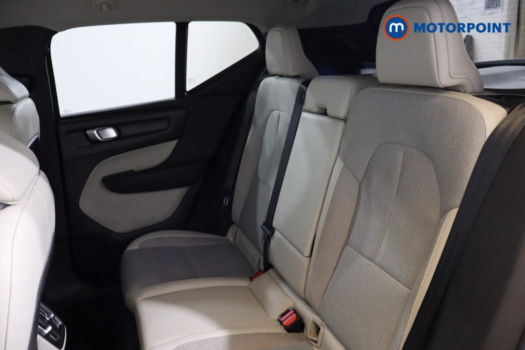 Volvo Xc40 Momentum Manual Petrol SUV - Stock Number (1544738) - 19th supplementary image