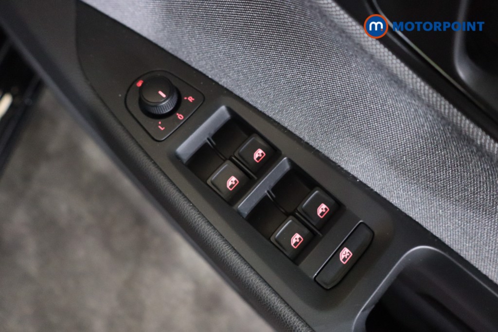 Seat Leon Se Dynamic Manual Petrol Hatchback - Stock Number (1558298) - 17th supplementary image