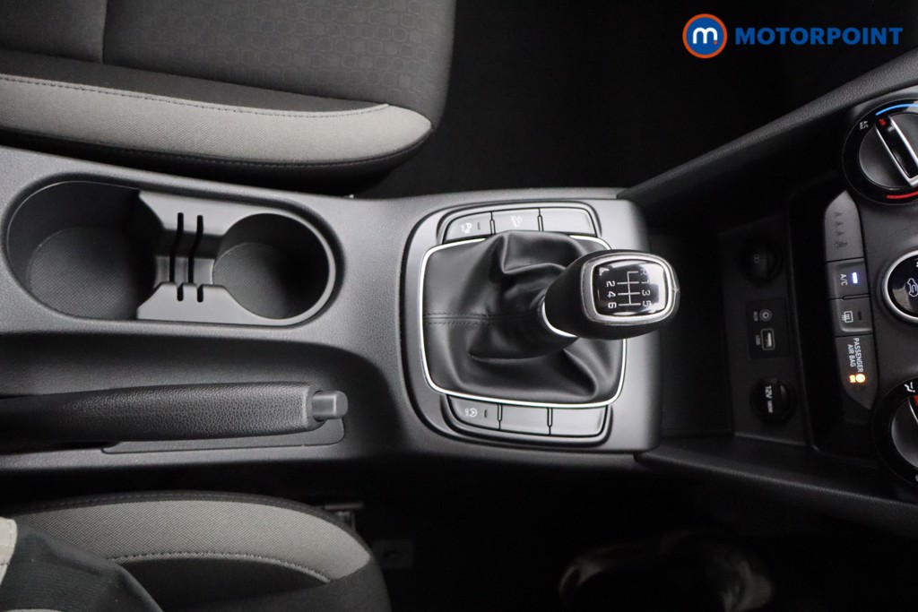 Hyundai Kona SE Manual Petrol SUV - Stock Number (1564176) - 8th supplementary image