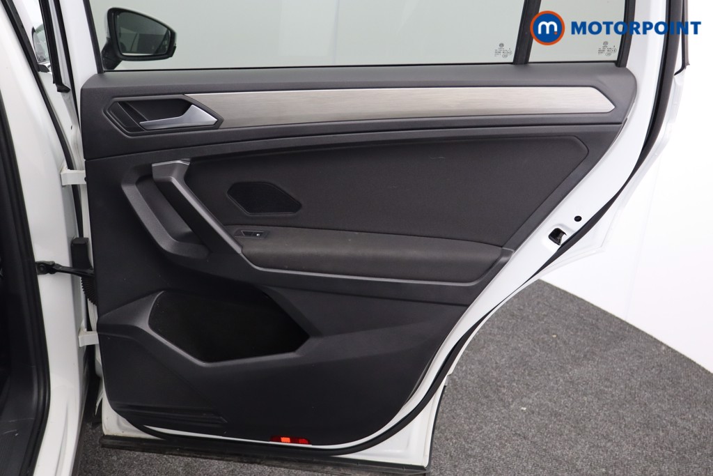 Volkswagen Tiguan Allspace Match Manual Petrol SUV - Stock Number (1564183) - 21st supplementary image