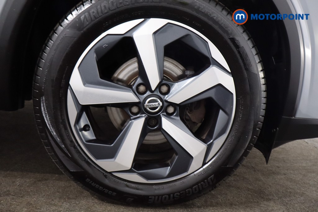 Nissan Qashqai N-Connecta Manual Petrol SUV - Stock Number (1536850) - 9th supplementary image