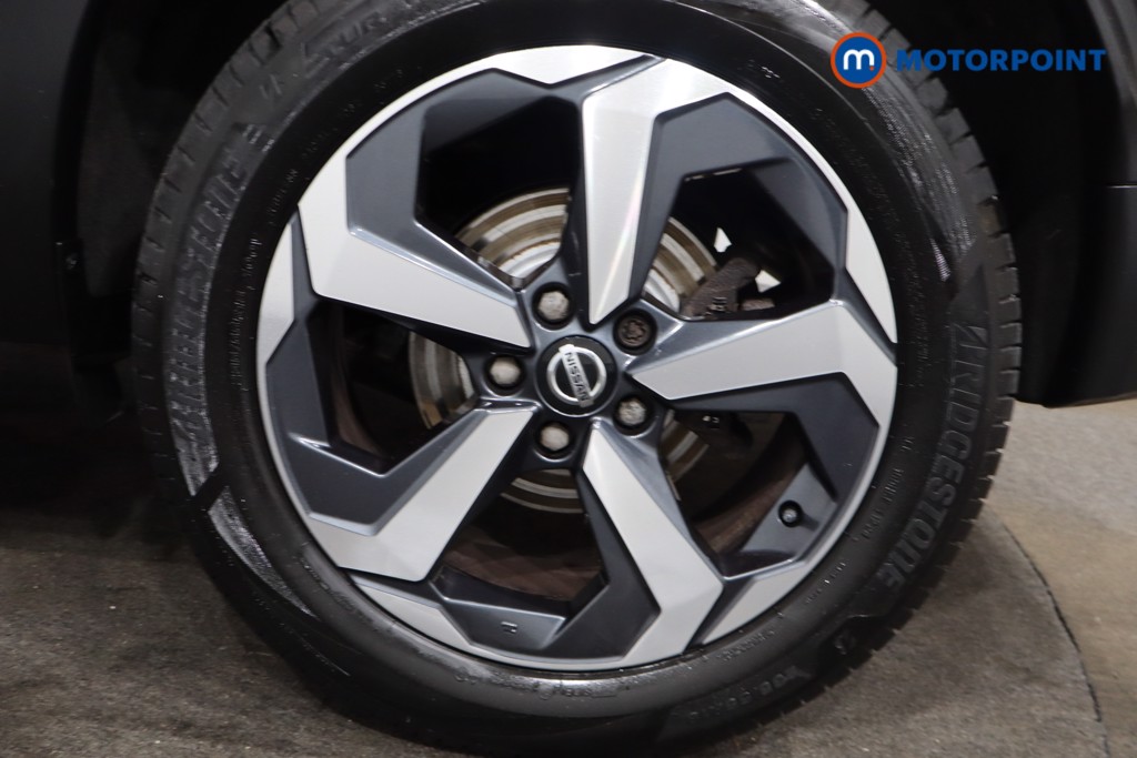 Nissan Qashqai N-Connecta Manual Petrol SUV - Stock Number (1536850) - 12th supplementary image