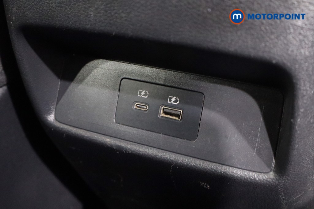 Nissan Qashqai N-Connecta Manual Petrol SUV - Stock Number (1536850) - 13th supplementary image