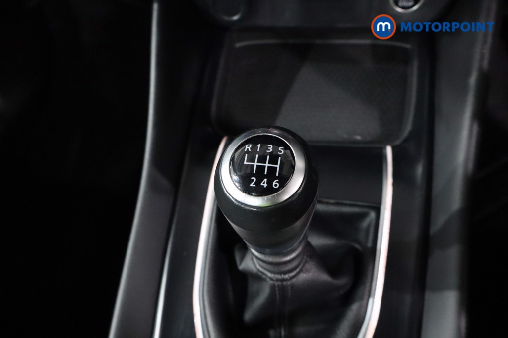 Nissan Qashqai N-Connecta Manual Petrol SUV - Stock Number (1536850) - 18th supplementary image