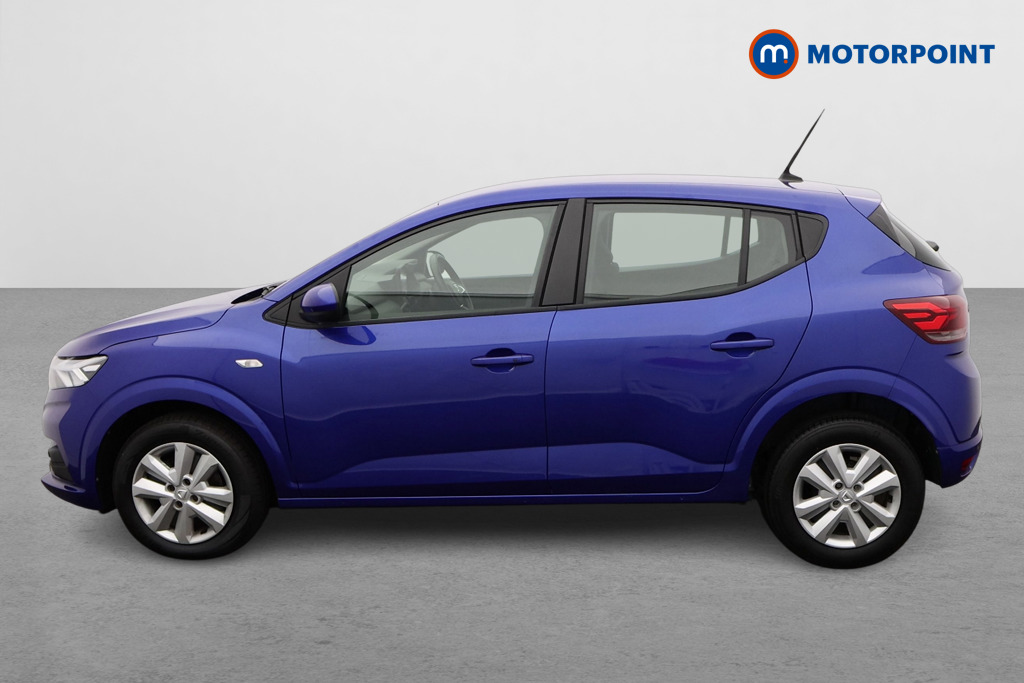 Dacia Sandero Comfort Manual Petrol Hatchback - Stock Number (1541501) - Passenger side