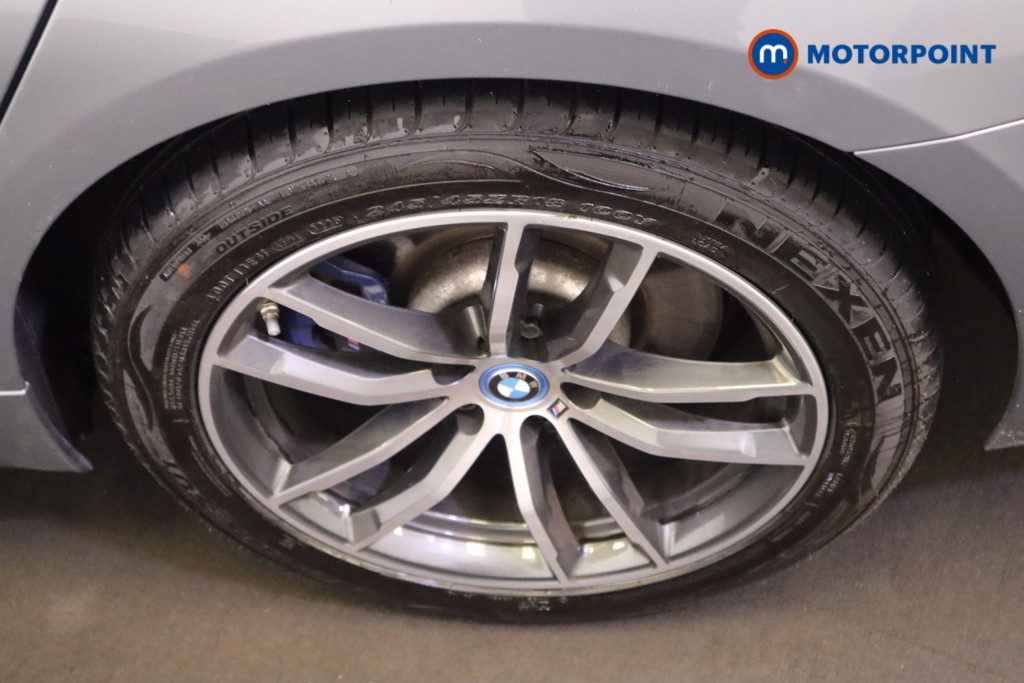 BMW 5 Series M Sport Automatic Petrol Plug-In Hybrid Estate - Stock Number (1543733) - 9th supplementary image