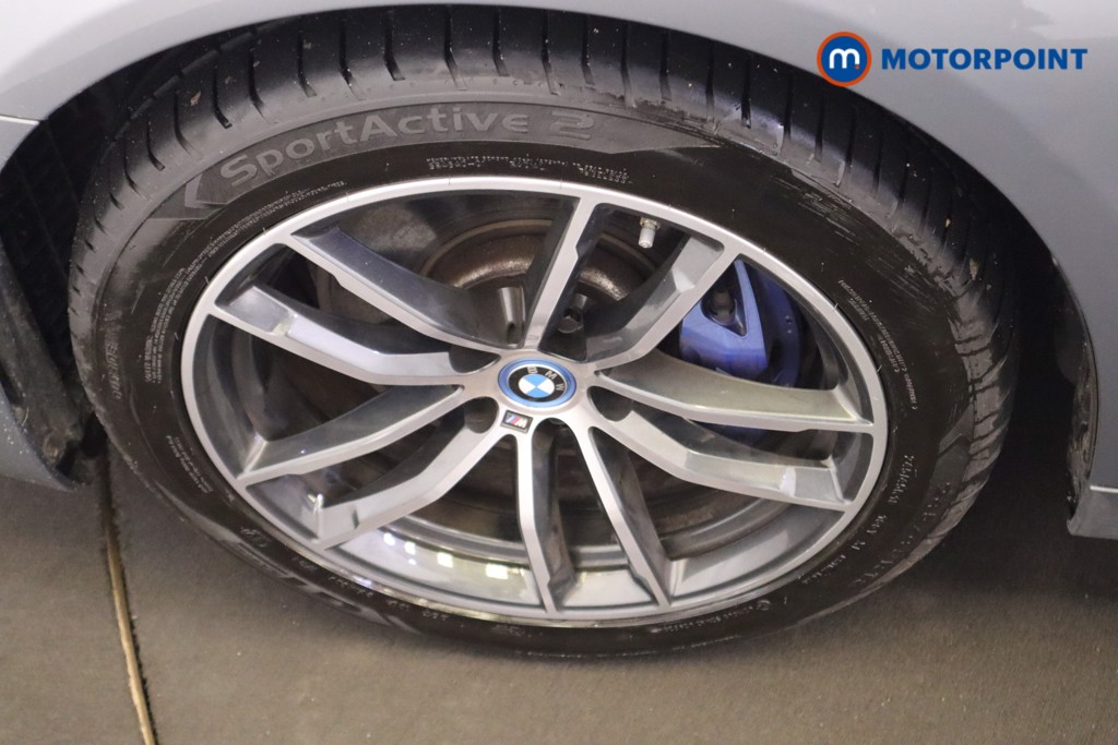 BMW 5 Series M Sport Automatic Petrol Plug-In Hybrid Estate - Stock Number (1543733) - 10th supplementary image