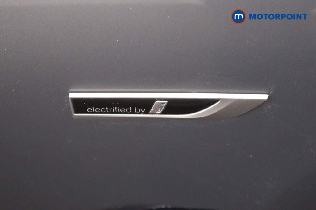 BMW 5 Series M Sport Automatic Petrol Plug-In Hybrid Estate - Stock Number (1543733) - 28th supplementary image