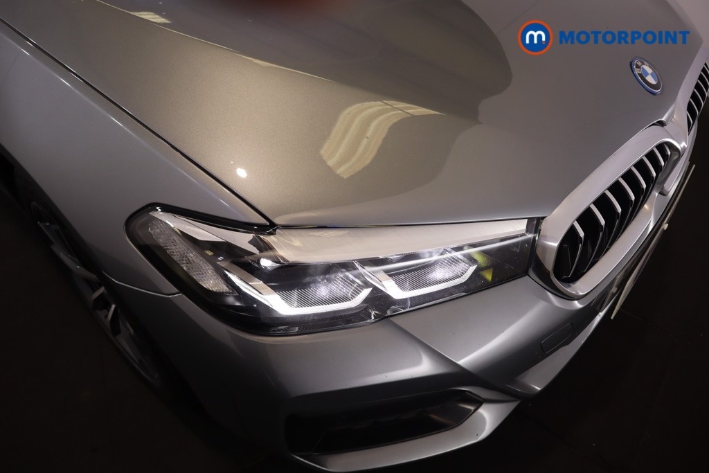 BMW 5 Series M Sport Automatic Petrol Plug-In Hybrid Estate - Stock Number (1543733) - 30th supplementary image
