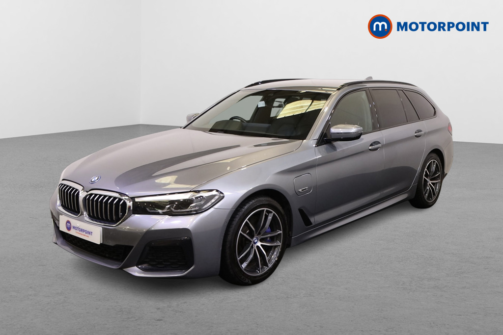 BMW 5 Series M Sport Automatic Petrol Plug-In Hybrid Estate - Stock Number (1543733) - Passenger side front corner