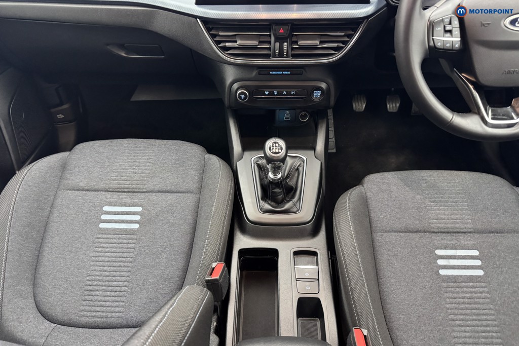 Ford Focus Active Manual Petrol Hatchback - Stock Number (1556513) - 5th supplementary image