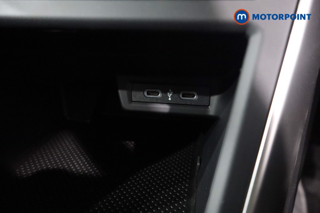 Volkswagen Polo Life Manual Petrol Hatchback - Stock Number (1558789) - 17th supplementary image