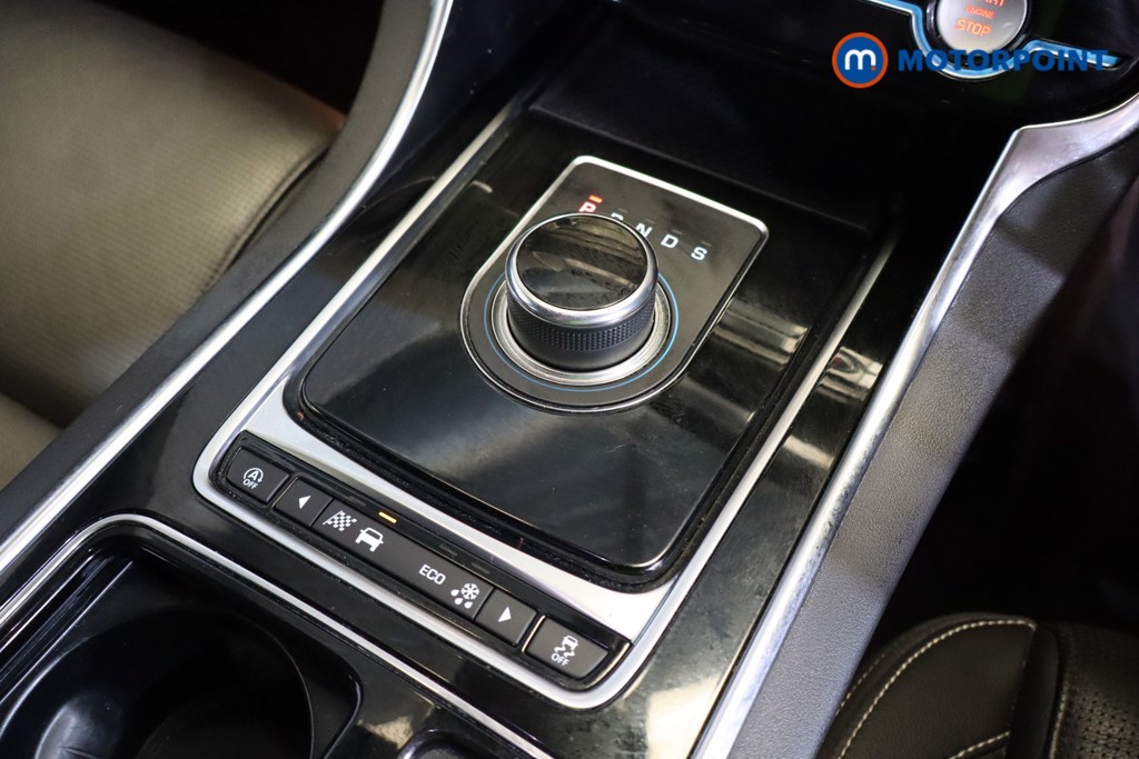 Jaguar XE R-Sport Automatic Petrol Saloon - Stock Number (1558807) - 11th supplementary image