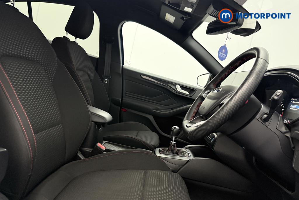 Ford Focus St-Line Edition Manual Petrol-Electric Hybrid Hatchback - Stock Number (1561301) - 8th supplementary image