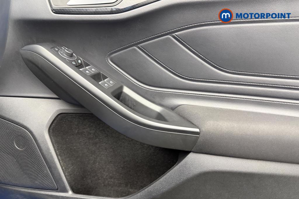Ford Focus St-Line Edition Manual Petrol-Electric Hybrid Hatchback - Stock Number (1561301) - 18th supplementary image