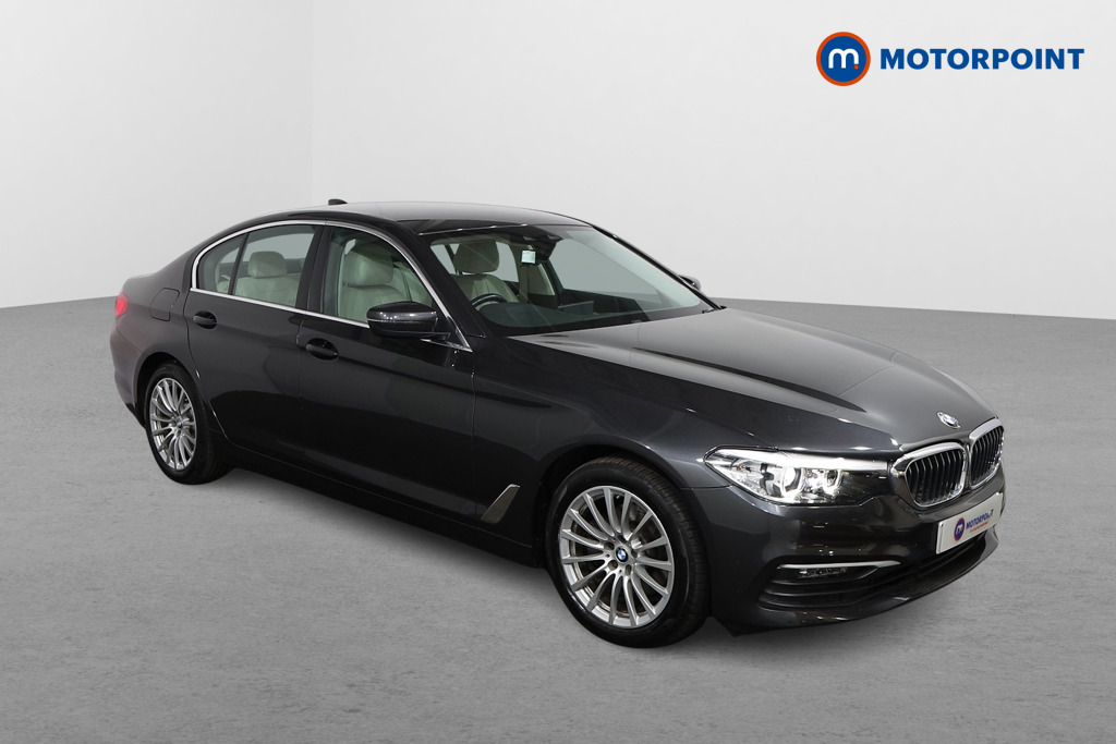 BMW 5 Series SE Automatic Petrol Saloon - Stock Number (1562015) - Drivers side front corner