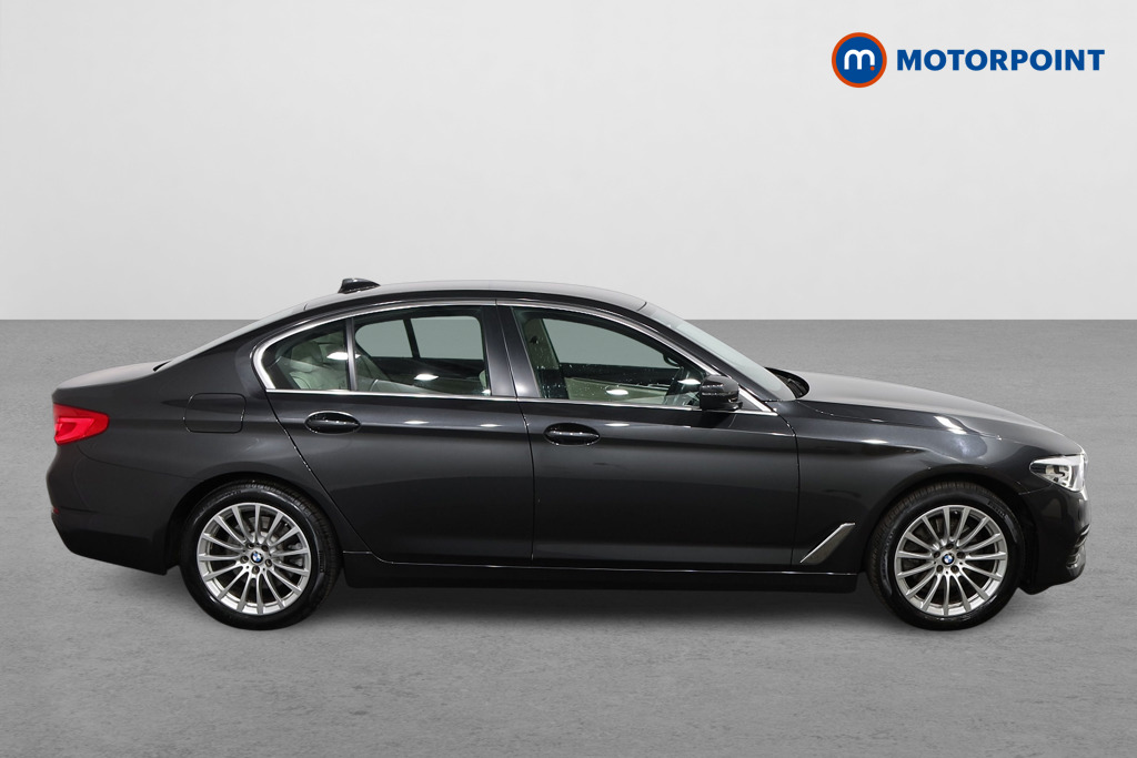 BMW 5 Series SE Automatic Petrol Saloon - Stock Number (1562015) - Drivers side