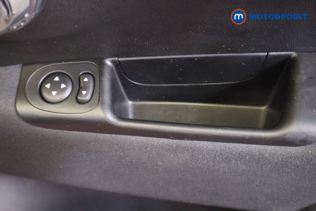 Fiat 500 1.0 Mild Hybrid 3Dr Manual Petrol-Electric Hybrid Hatchback - Stock Number (1562285) - 13th supplementary image