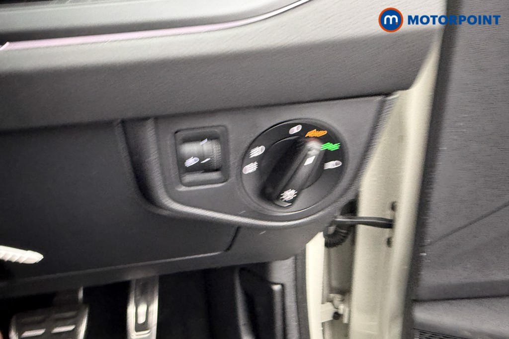 Volkswagen Taigo R-Line Automatic Petrol SUV - Stock Number (1562342) - 15th supplementary image