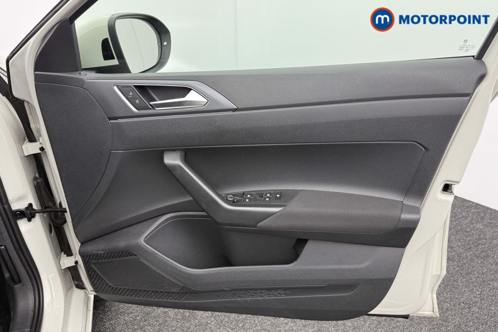 Volkswagen Taigo R-Line Automatic Petrol SUV - Stock Number (1562342) - 17th supplementary image
