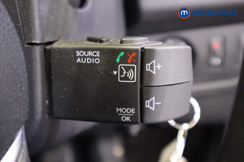 Dacia Sandero Comfort Manual Petrol Hatchback - Stock Number (1562401) - 17th supplementary image