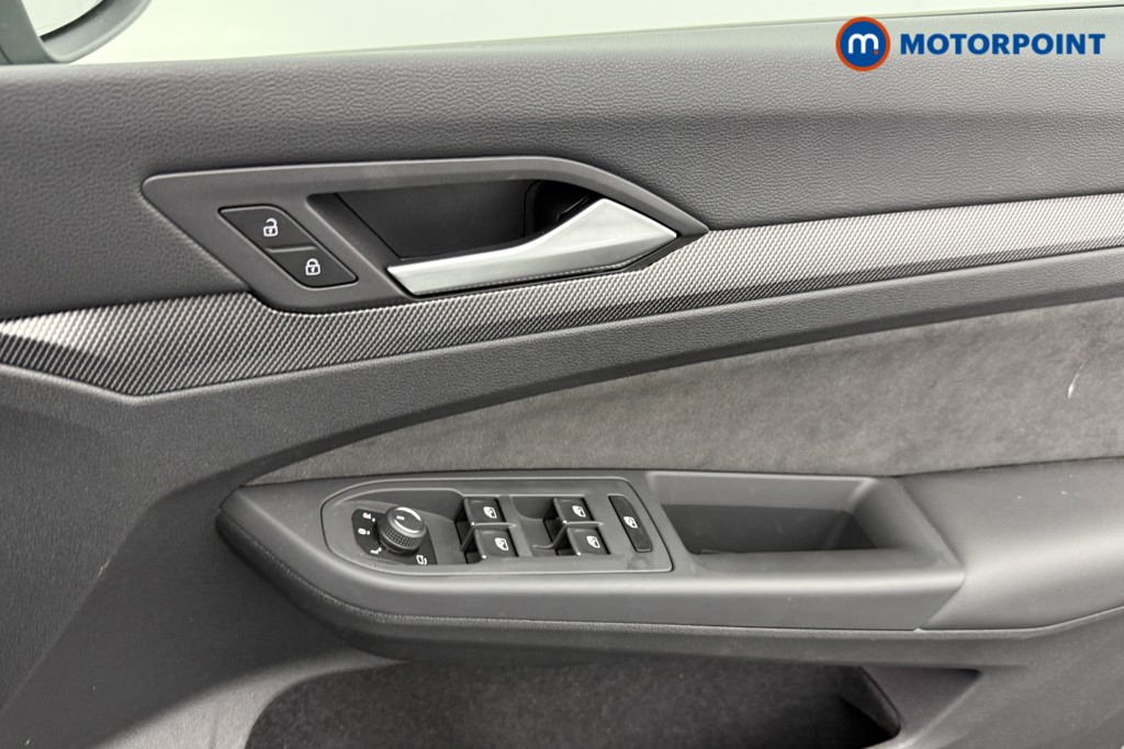 Volkswagen Golf GTE Automatic Petrol Plug-In Hybrid Hatchback - Stock Number (1563068) - 16th supplementary image