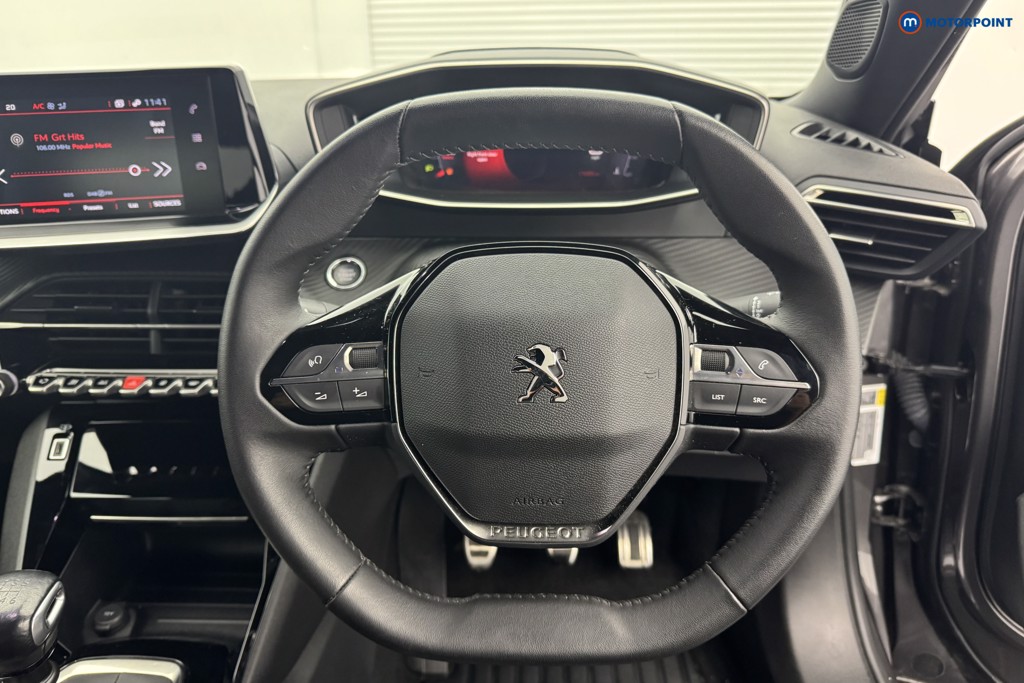 Peugeot 2008 Allure Premium-Plus Manual Petrol SUV - Stock Number (1563139) - 3rd supplementary image