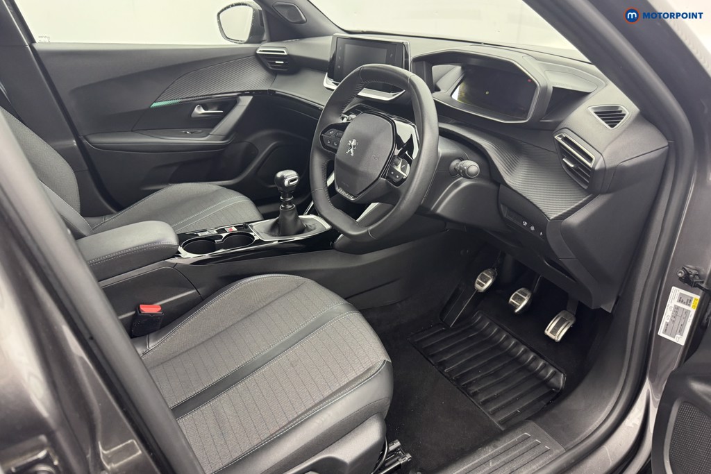 Peugeot 2008 Allure Premium-Plus Manual Petrol SUV - Stock Number (1563139) - 6th supplementary image