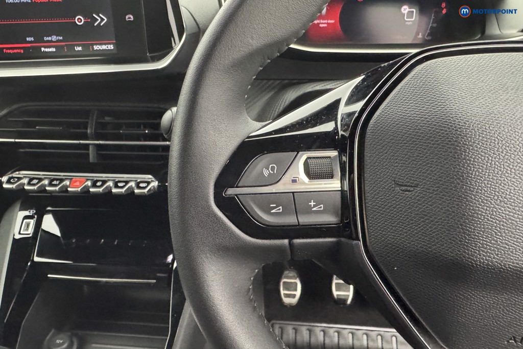 Peugeot 2008 Allure Premium-Plus Manual Petrol SUV - Stock Number (1563139) - 12th supplementary image