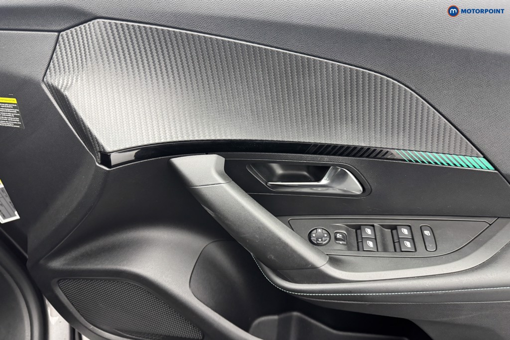 Peugeot 2008 Allure Premium-Plus Manual Petrol SUV - Stock Number (1563139) - 16th supplementary image