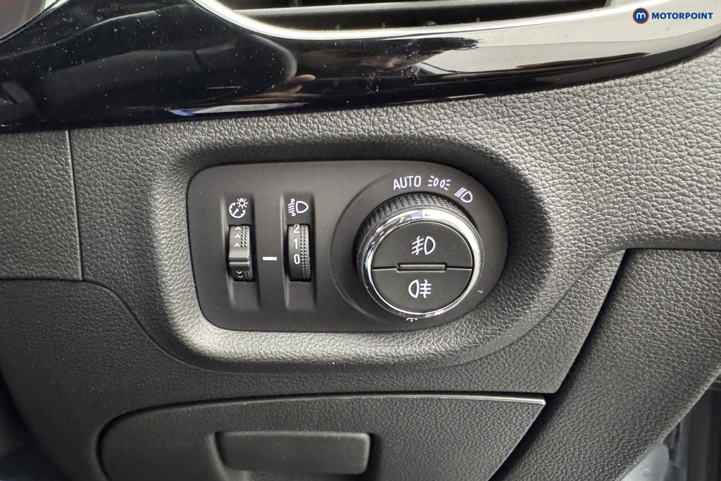 Vauxhall Astra SRI Automatic Petrol Hatchback - Stock Number (1563297) - 15th supplementary image
