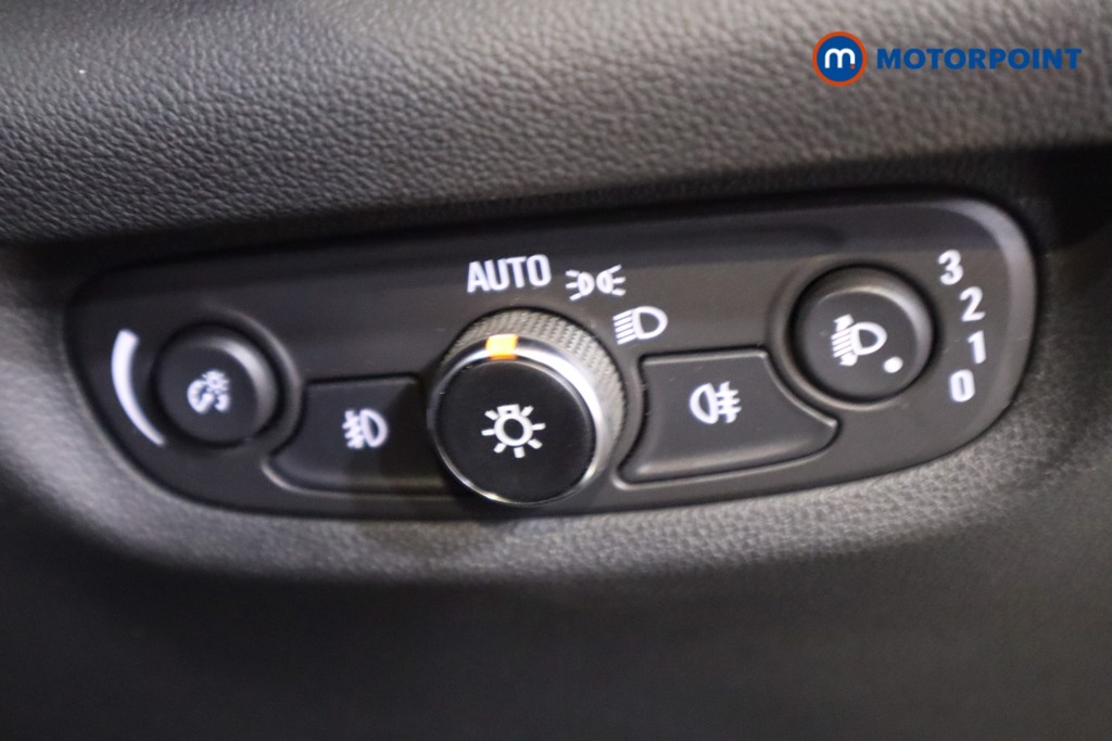 Vauxhall Insignia SRI Manual Petrol Hatchback - Stock Number (1563534) - 14th supplementary image