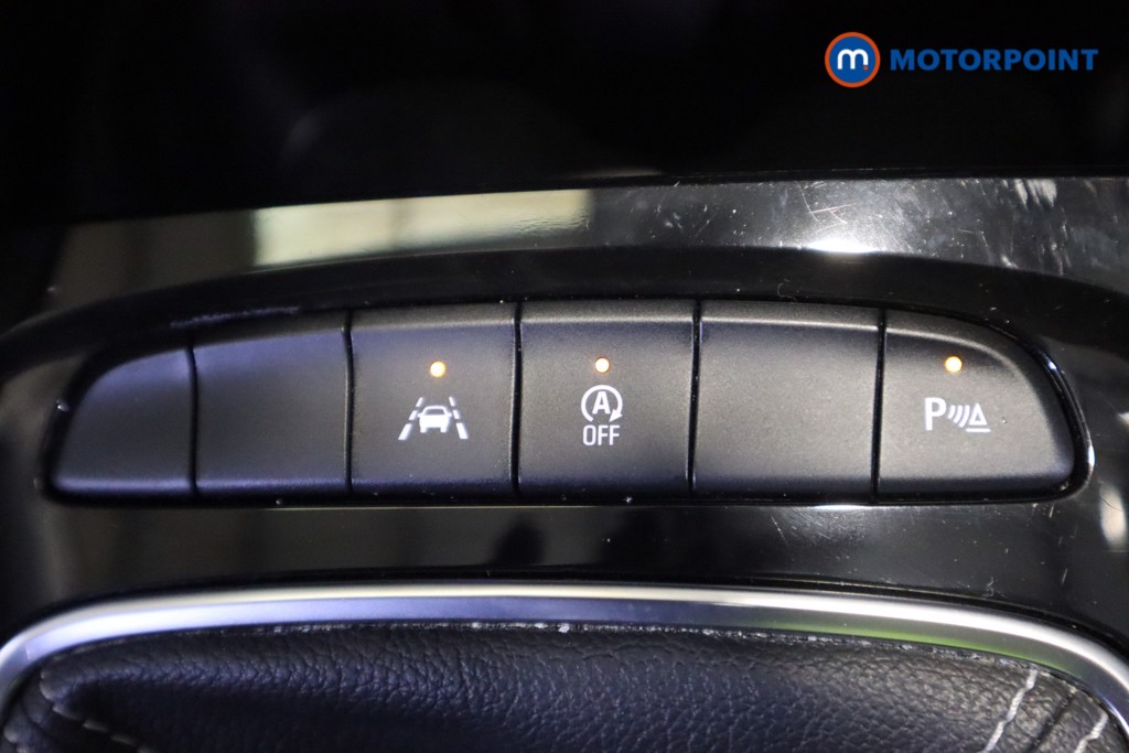 Vauxhall Insignia SRI Manual Petrol Hatchback - Stock Number (1563534) - 21st supplementary image