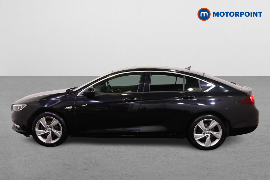 Vauxhall Insignia SRI Manual Petrol Hatchback - Stock Number (1563534) - Passenger side