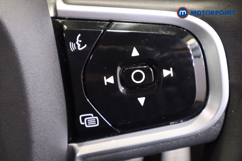 Volvo Xc60 R Design Automatic Petrol SUV - Stock Number (1563585) - 16th supplementary image