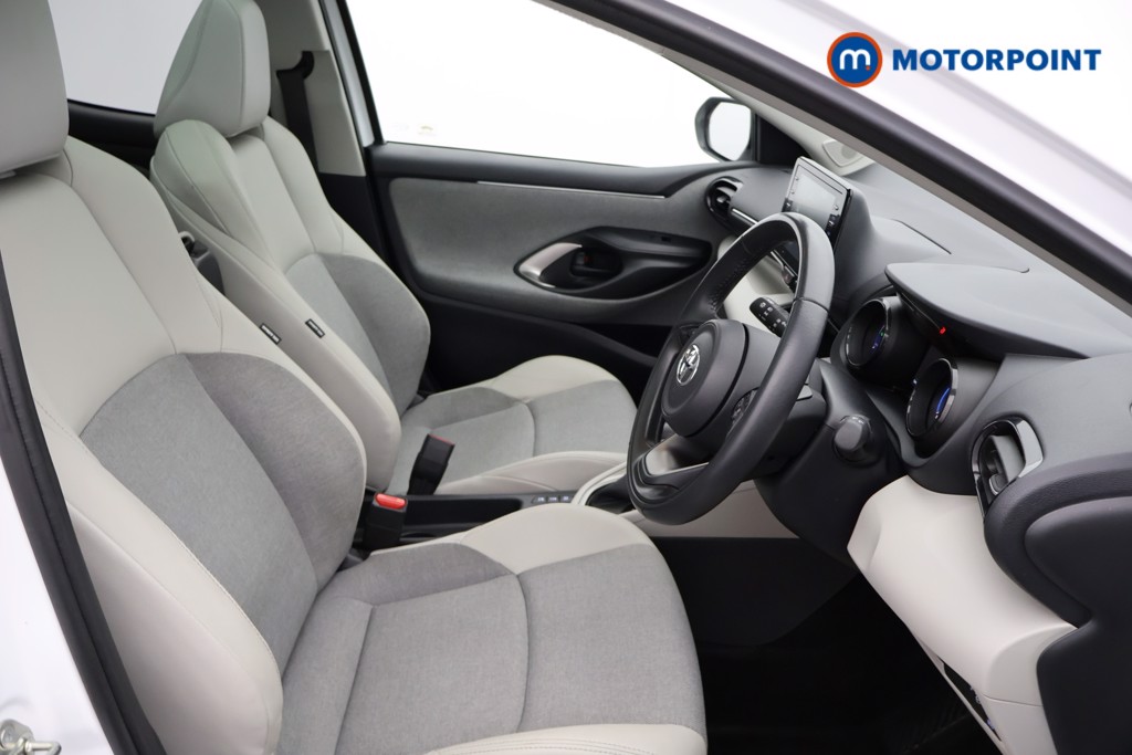 Toyota Yaris Excel Automatic Petrol-Electric Hybrid Hatchback - Stock Number (1563645) - 9th supplementary image
