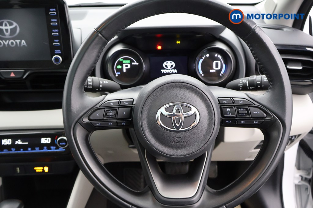 Toyota Yaris Excel Automatic Petrol-Electric Hybrid Hatchback - Stock Number (1563645) - 1st supplementary image