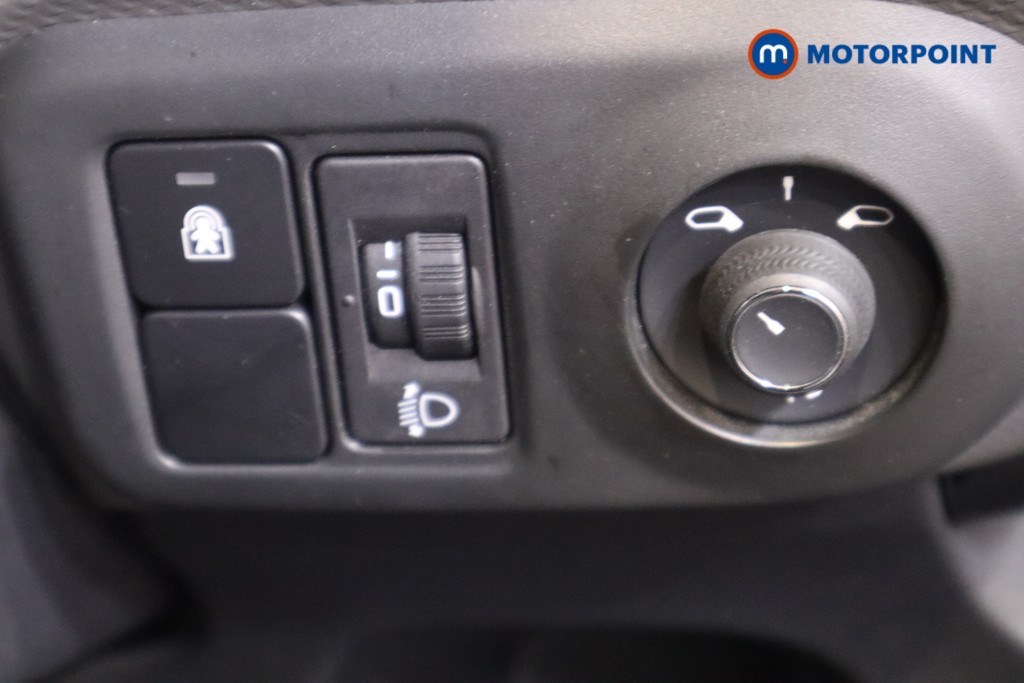 Citroen C4 Cactus Flair Manual Petrol SUV - Stock Number (1563876) - 14th supplementary image