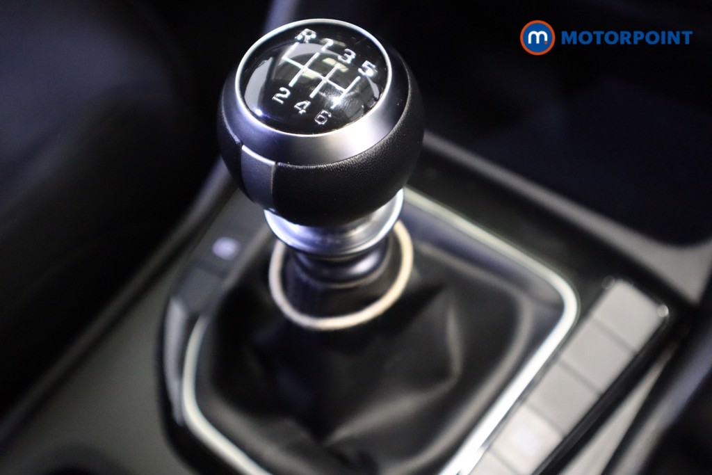 Hyundai Tucson Se Connect Manual Petrol SUV - Stock Number (1564027) - 5th supplementary image