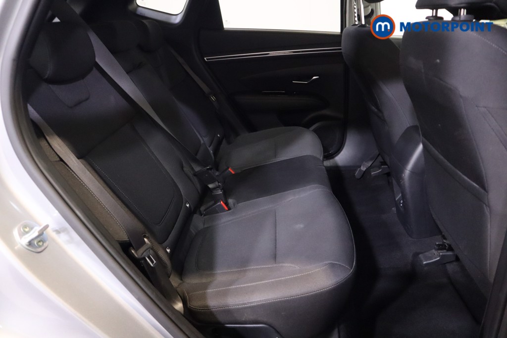 Hyundai Tucson Se Connect Manual Petrol SUV - Stock Number (1564027) - 7th supplementary image