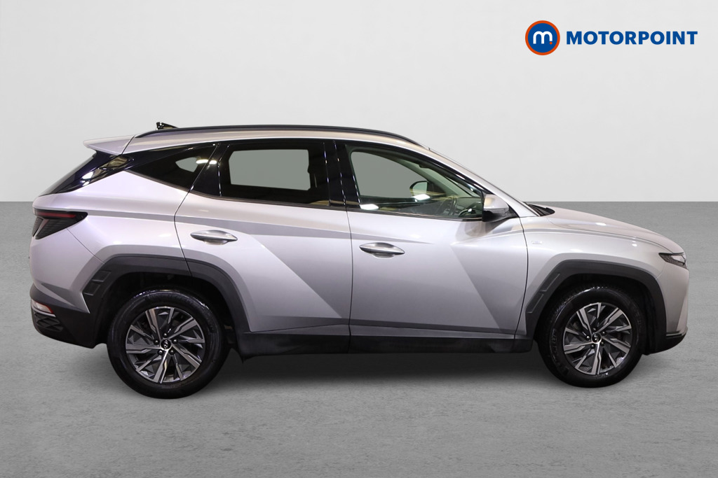 Hyundai Tucson Se Connect Manual Petrol SUV - Stock Number (1564027) - Drivers side