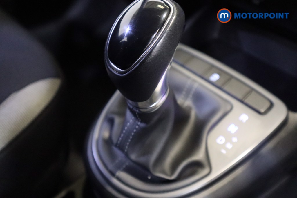 Hyundai I10 Se Connect Automatic Petrol Hatchback - Stock Number (1564568) - 5th supplementary image