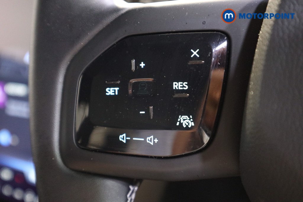 Ford Explorer Premium Automatic Electric SUV - Stock Number (1564610) - 4th supplementary image