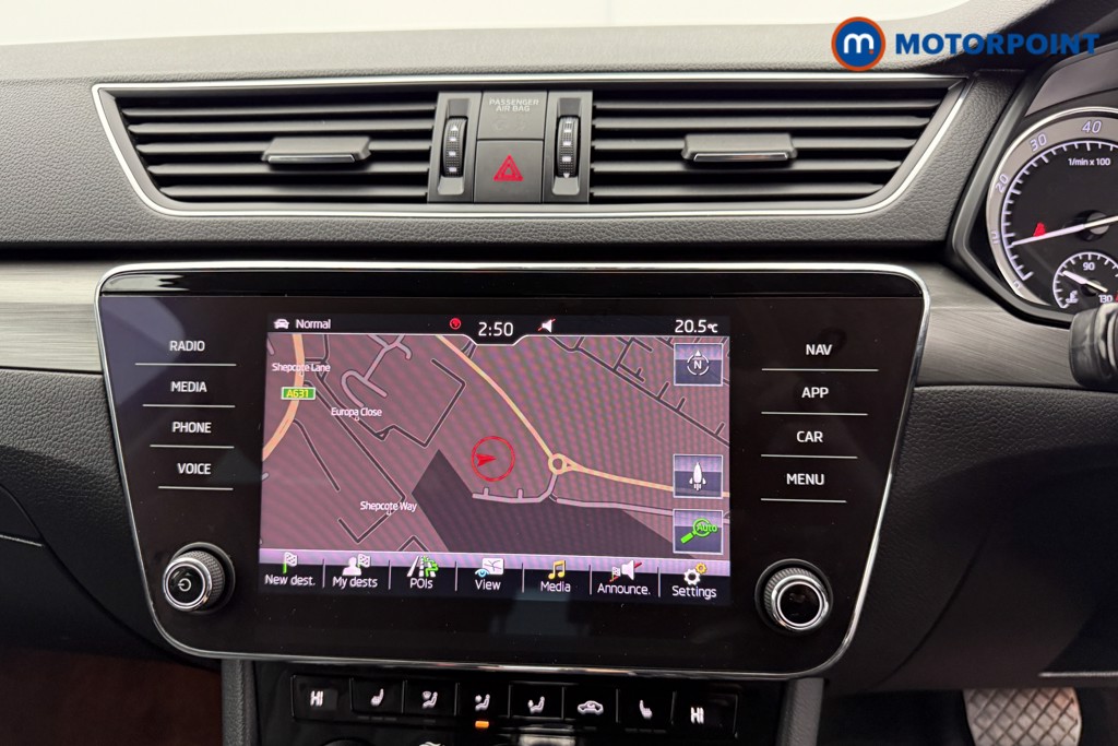 Skoda Superb Se L Automatic Petrol Estate - Stock Number (1564673) - 9th supplementary image