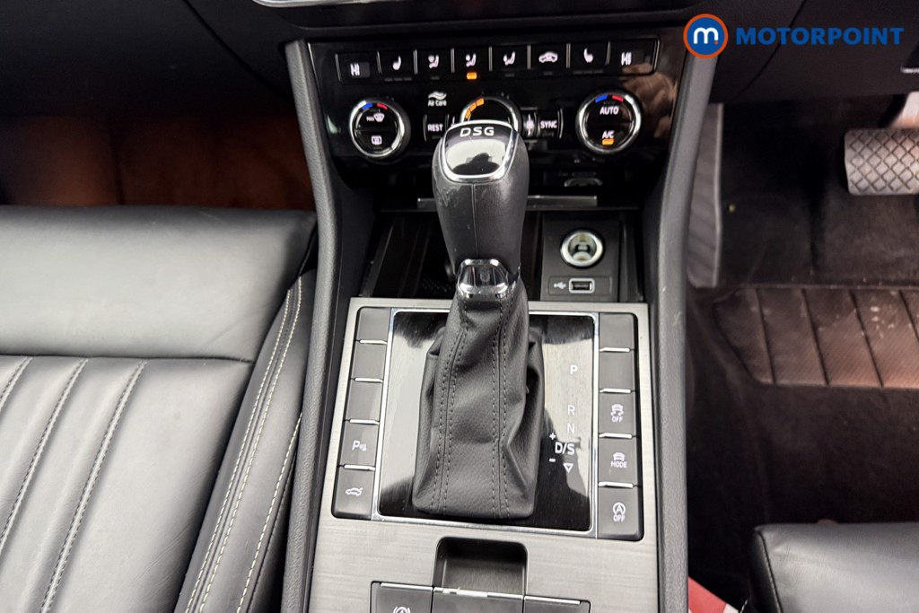 Skoda Superb Se L Automatic Petrol Estate - Stock Number (1564673) - 13th supplementary image
