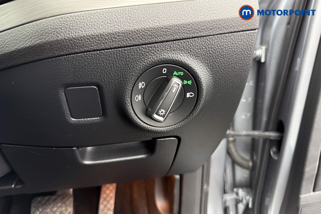 Skoda Superb Se L Automatic Petrol Estate - Stock Number (1564673) - 16th supplementary image