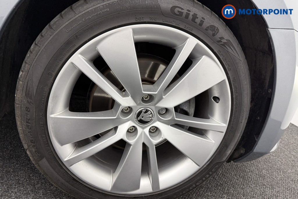 Skoda Superb Se L Automatic Petrol Estate - Stock Number (1564673) - 35th supplementary image