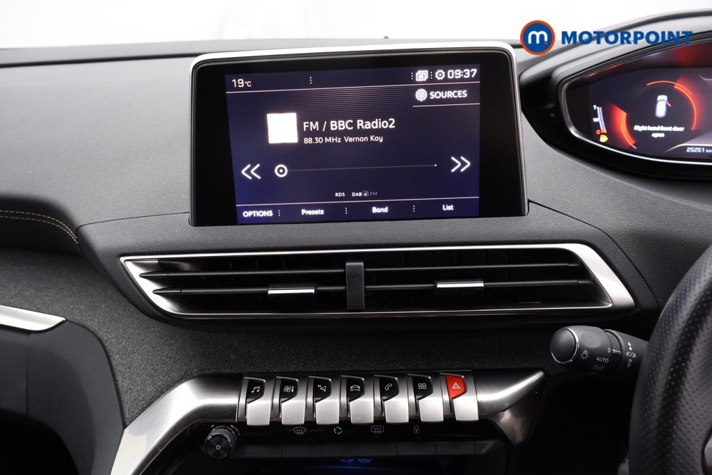 Peugeot 3008 Gt Line Manual Diesel SUV - Stock Number (1564874) - 5th supplementary image
