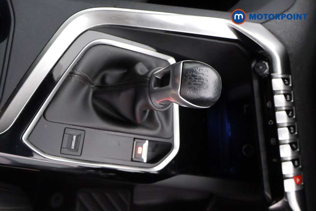 Peugeot 3008 Gt Line Manual Diesel SUV - Stock Number (1564874) - 6th supplementary image