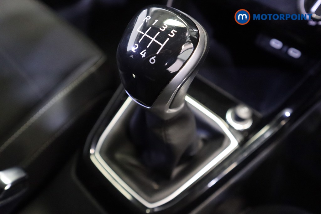 Volkswagen T-Cross Black Edition Manual Petrol SUV - Stock Number (1564915) - 5th supplementary image